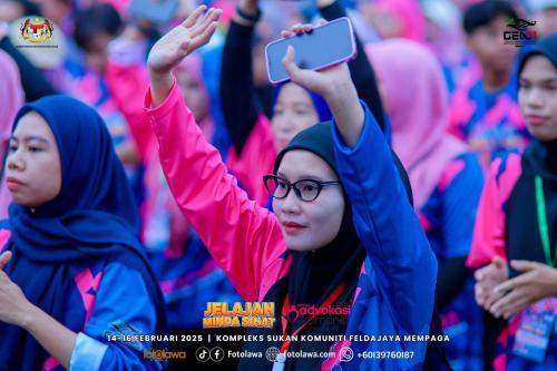 larian-100